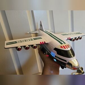 Hess Toy Airplane 2001